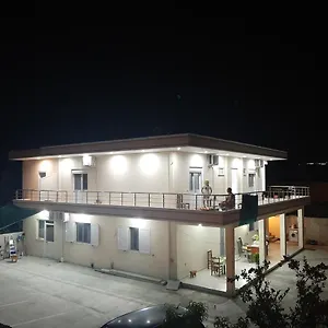 Dhoma Plazhi Nefeli , Vlorë Albania